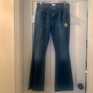 Mother Weekender Fray Jeans in Gold Rush